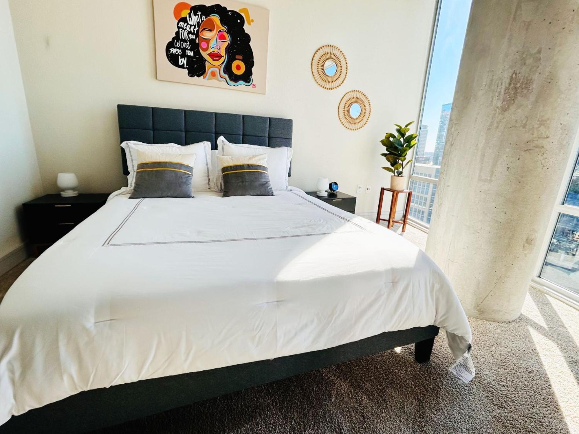 Indulge In Luxury Living 2 Bedroom Gem In The Heart Of Austin With Pool, Gym, And Breathtaking Views Zewnętrze zdjęcie